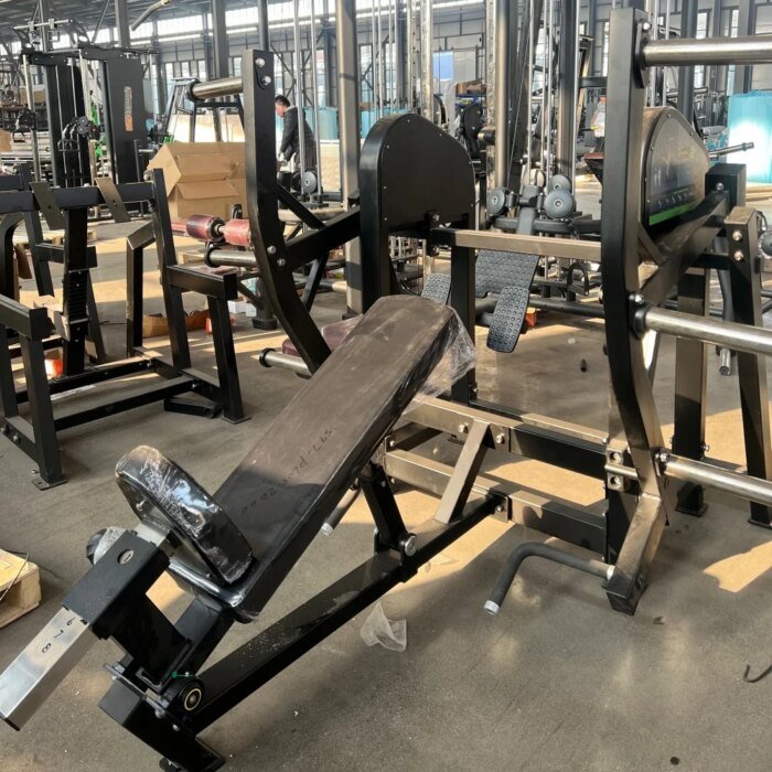 PM Plate Loaded Extreme Row Commercial Rowing Machine - Image 2