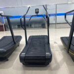 Heavy-Duty Non-Motorized Curved Treadmill Commercial - Image 5