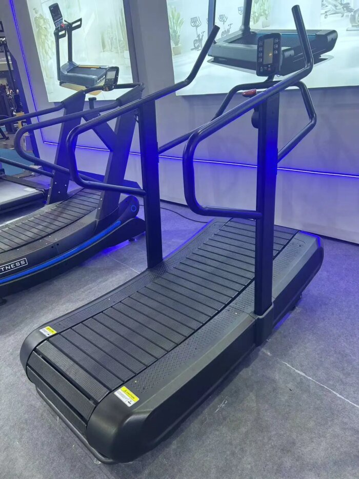 Heavy-Duty Non-Motorized Curved Treadmill Commercial - Image 4
