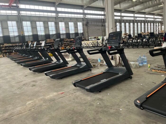 Commercial Gym Treadmill Cardio Training Machine - Image 4