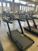 Commercial 3.0/7.0HP Treadmill 0-20% Incline 1-20km/h LCD Touch - Image 3