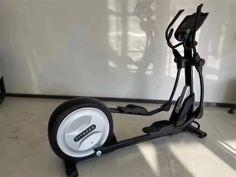 E03 Commercial Elliptical Trainer Gym Fitness Equipment