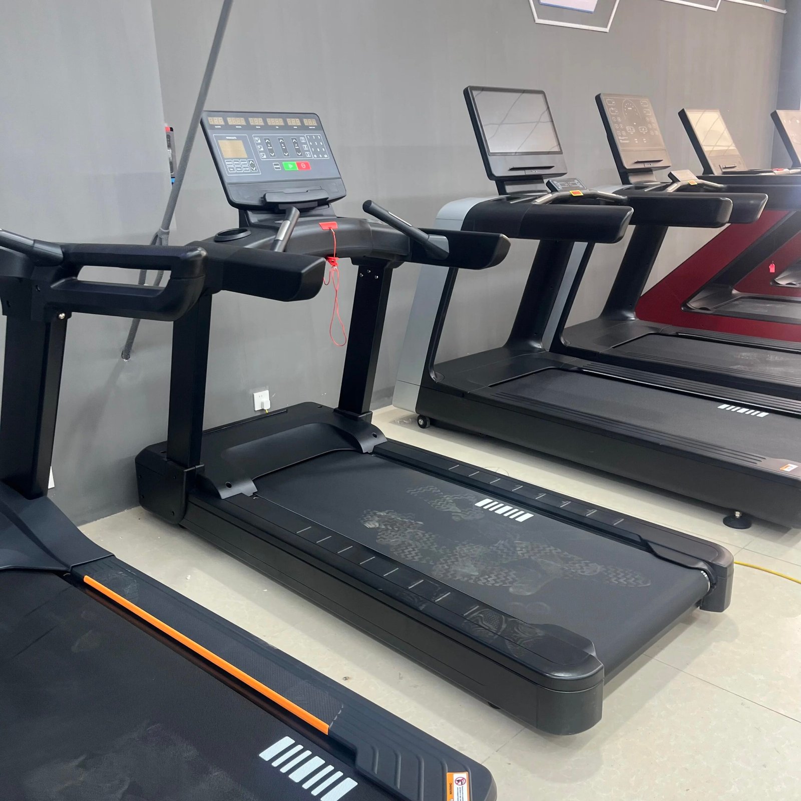 Commercial Treadmill with LED Screen for Gyms - Heavy-Duty Motor & Shock Absorption - Image 6