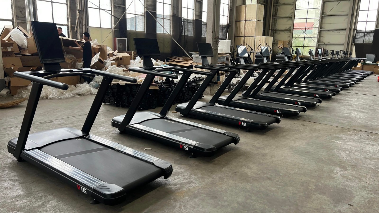 Commercial Treadmill with 360° Rotating LCD Display for Gym Cardio Training - Image 4